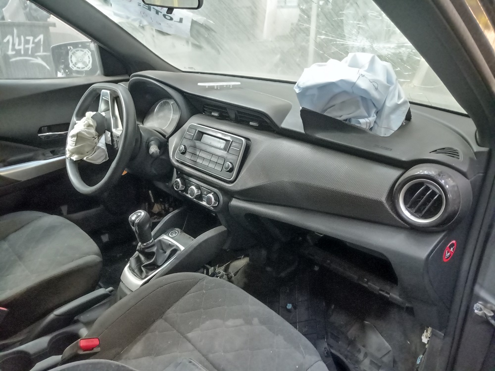 MUñON Nissan KICKS 2016  USADO  EN DESARME